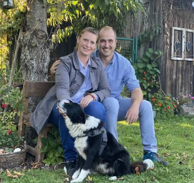 Meine Frau Bianca ist meine groe Sttze und hlt mir den Rcken frei. Als Schwarzwlder Mdel ergnzt sie mich Bua von der Ostalb perfekt